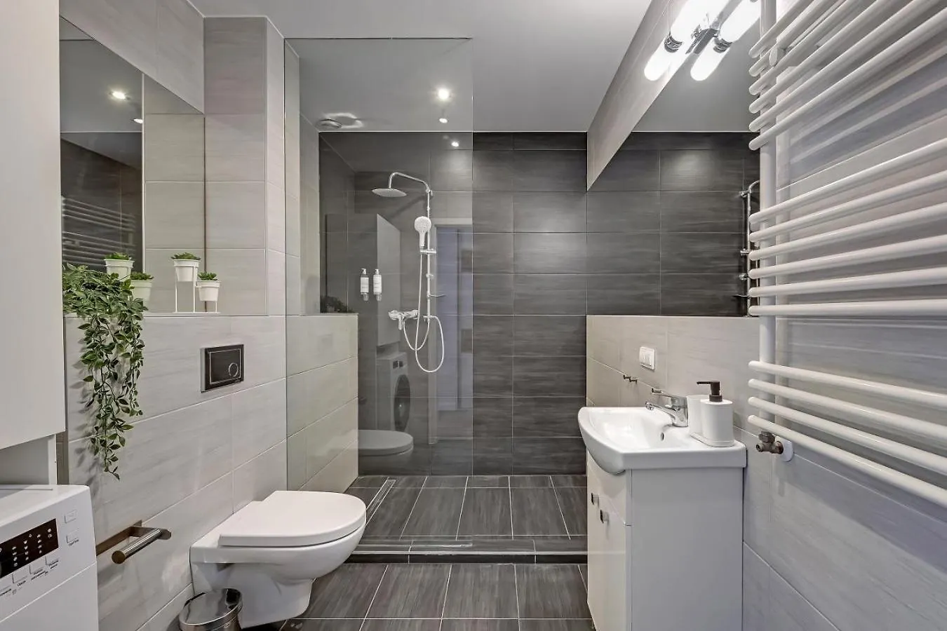 Downtown Aparments City Center Sadova グダニスク